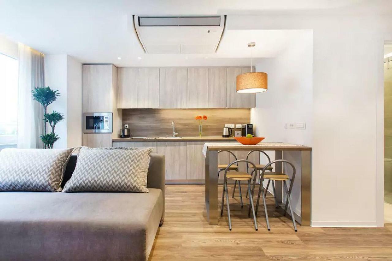 ★ Exclusive Central Apartment ★ Free Garage ★ リュブリャナ エクステリア 写真