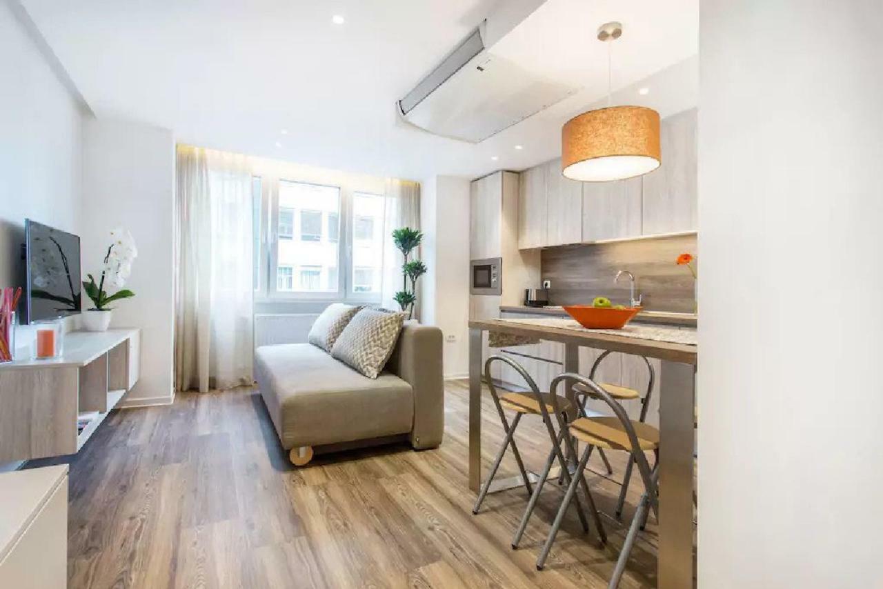 ★ Exclusive Central Apartment ★ Free Garage ★ リュブリャナ エクステリア 写真